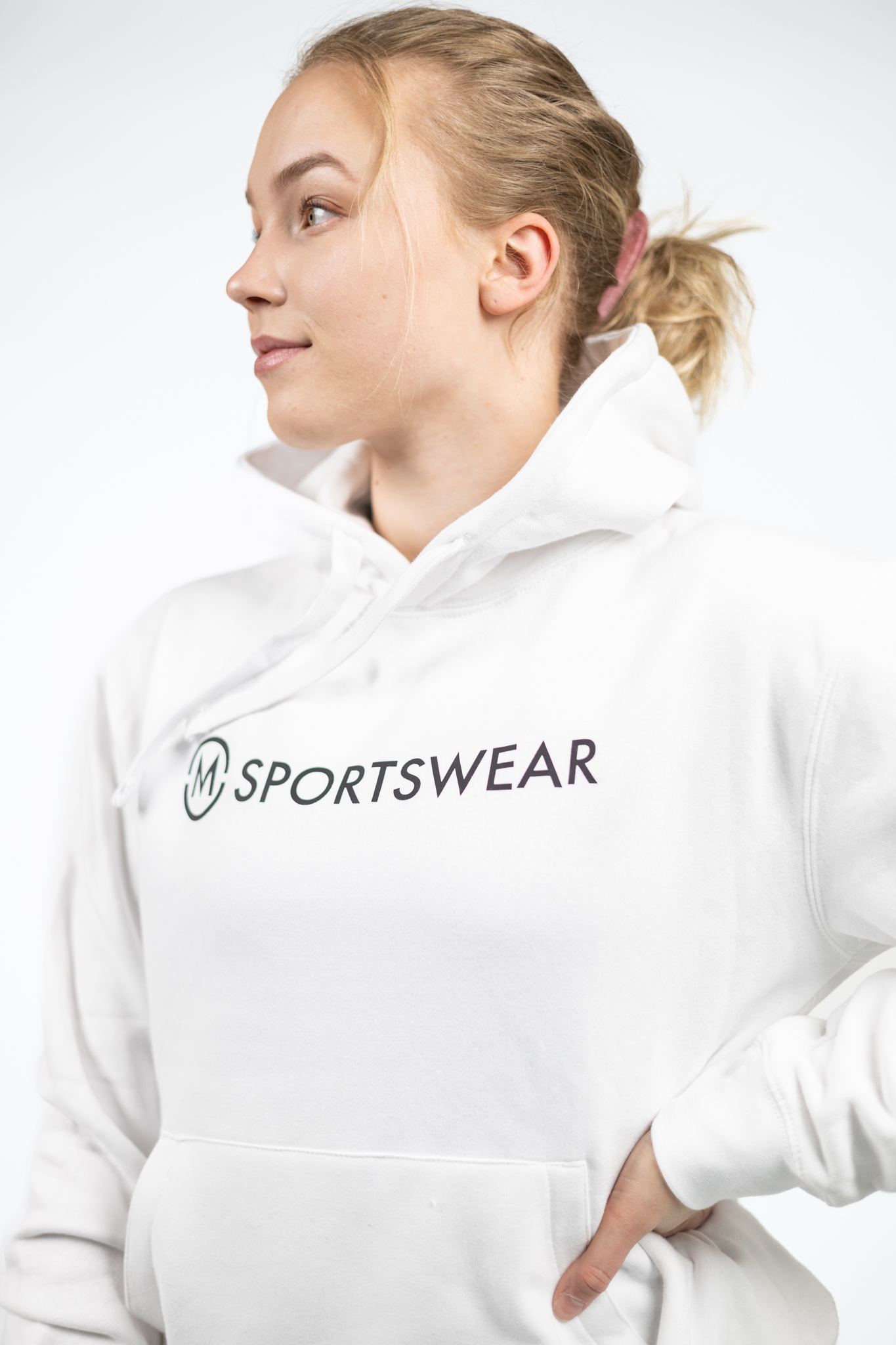 M-Sportswear Unisex huppari, mustalla logolla